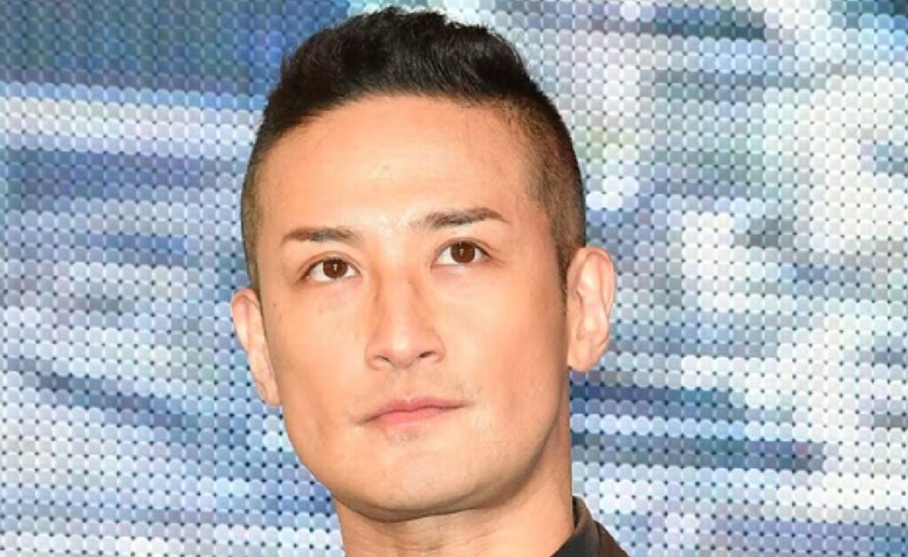 カウコンに松岡昌宏がサプライズ登場！ TOKIOの「宙船」でドラム務める