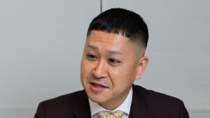 ドンデコルテ渡辺銀次が『ノロイ』を推す　映画連載でホラー好きの一面が話題に