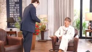 木村拓哉がSnow Manの8人を侮辱で炎上「めめ（目黒蓮）のサインがないとCDを受け取れない」発言でファン激怒