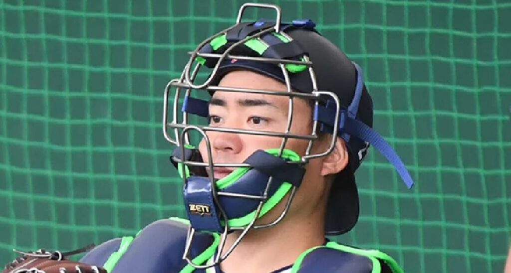 ヤクルト・中村悠平が真夜中にファンの高校3年生とSNS上でバトル