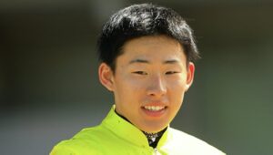 【JRA】高杉吏麒騎手、深酒で寝坊し調教を無断欠勤 謹慎処分に不貞腐れた態度を見せ藤岡健一厩舎を解雇 10代での「未成年飲酒」も